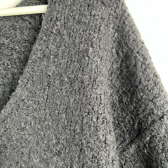 Free People Size XS Boucle Lofty V-Neck Sweater In Black Alpaca Blend Oversized - Picture 6 of 14